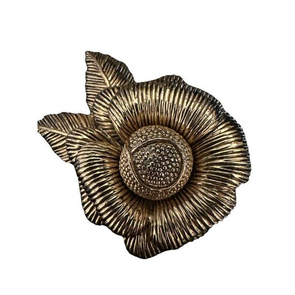 Vintage Ciner Flower Brooch RARE Textured And Pebbled Mid Century - Picture 1 of 4